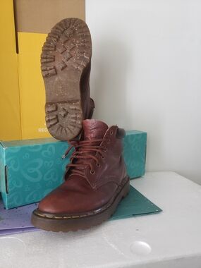Dr Marten Made in England Heritage Pascal Brown Leather Lace-Up Boot Men 5uk/6us